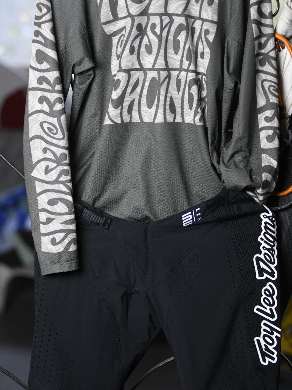 Troy Lee SE Pro gear set Pants & Jersey